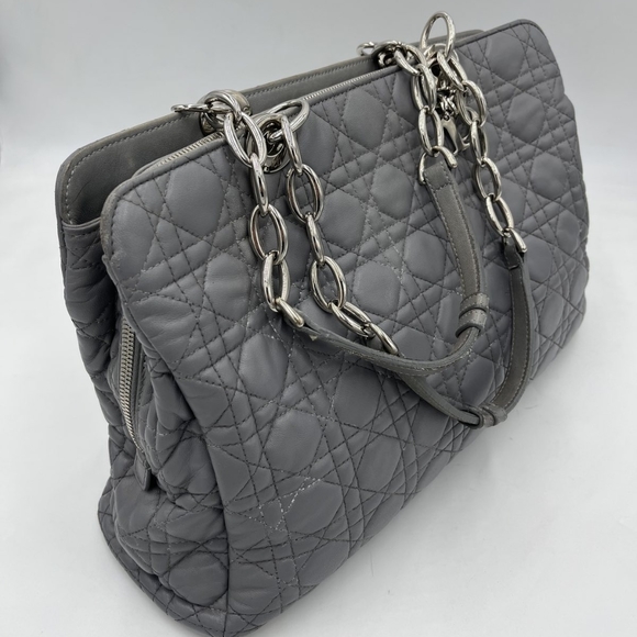 💙Dior Authentic Bag💙 - Picture 9 of 17